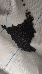 求购黑色PP颗粒（纸厂颗粒，沉底打包带颗粒），冲击7个，灰分15个，工地连接塑料件