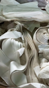 厂家长期处理白色硅油纸废料