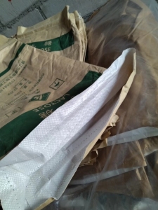 厂家处理二手牛皮纸塑袋，纯牛皮纸袋，长期大量有