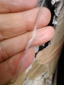 出售日本进口的涤纶丝，丙纶丝，筒子丝，统货走5吨左右