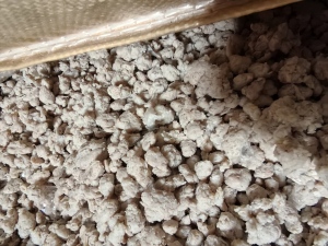 出售白色PET泡料，现货几百吨，透明PET印刷膜做的