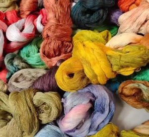 出售电脑绣花上剪下来的废线，绣花线，货在江西景德镇