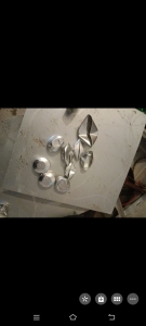 长期大量求购铝盖子