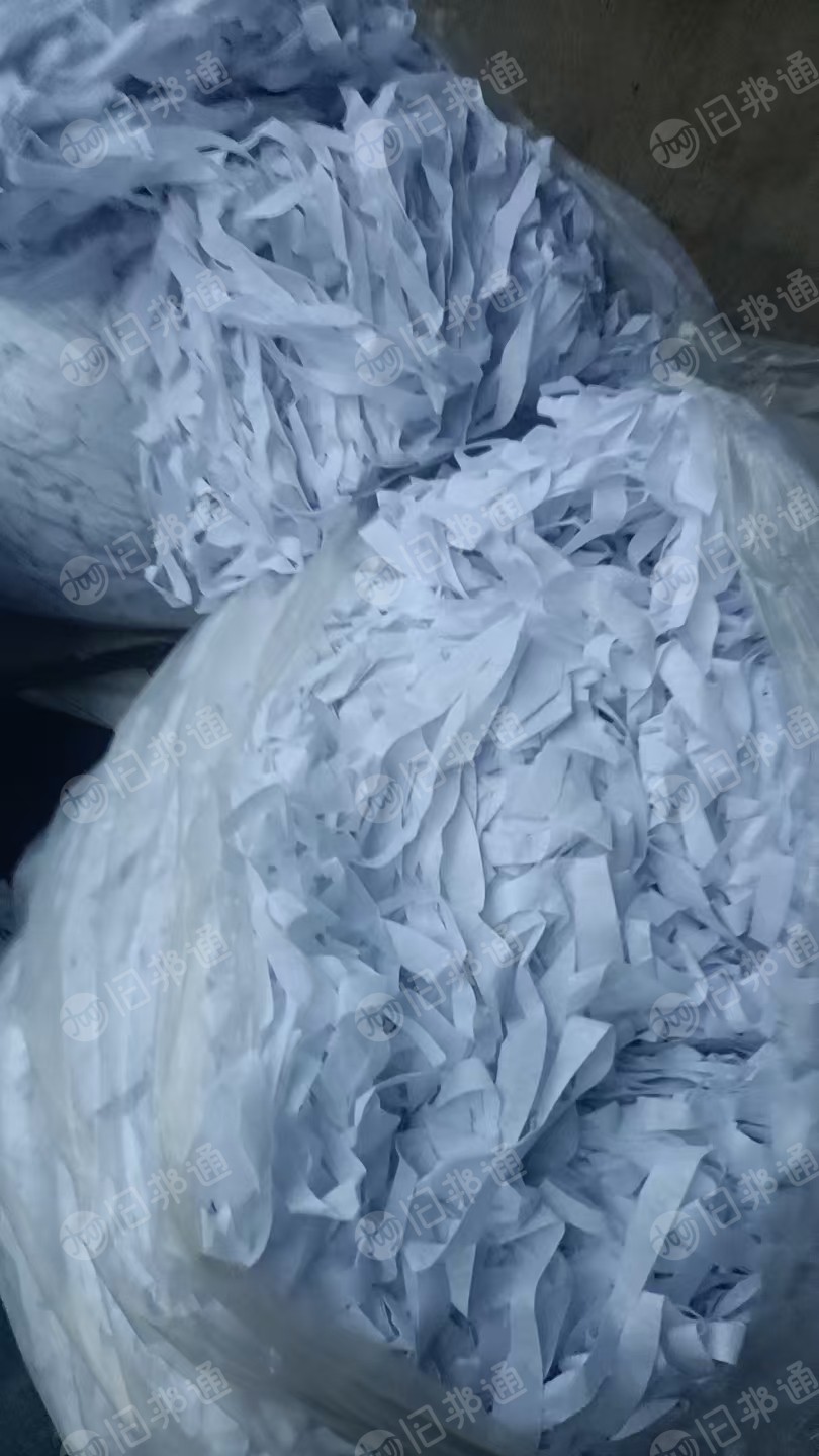 长期出售卫材厂下来的涤纶无纺布,无纺布边角料,现货20吨左右,月供30吨左右