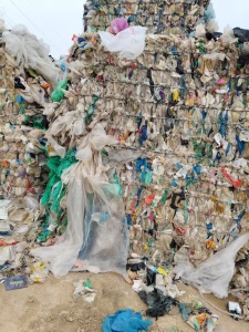 出售PE杂膜，现货七八十吨，之前出给造粒的比较多