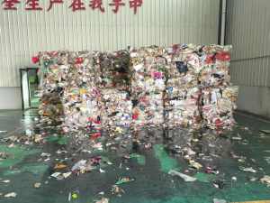 出售杂塑料膜炼油料，现货200多吨，报价150元/吨