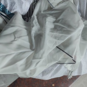 出售服装厂下脚料,废布料,布边条,统货卖,现货有10吨左右,货在浙江金华
