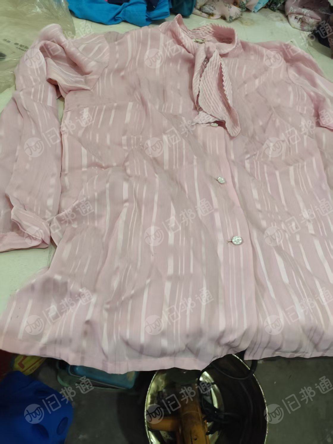厂家出售服装厂剩下的服装尾货,断码尾货,现货有几千件,货在四川广元