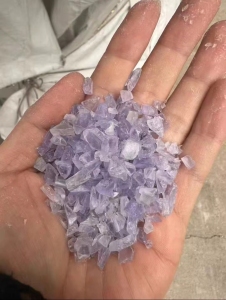 长期出售pvc板材破碎料，干粉的，月供10多吨