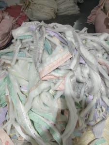 长期出售纯棉布条上面带着丝绵，浅色的，厂在江苏南通