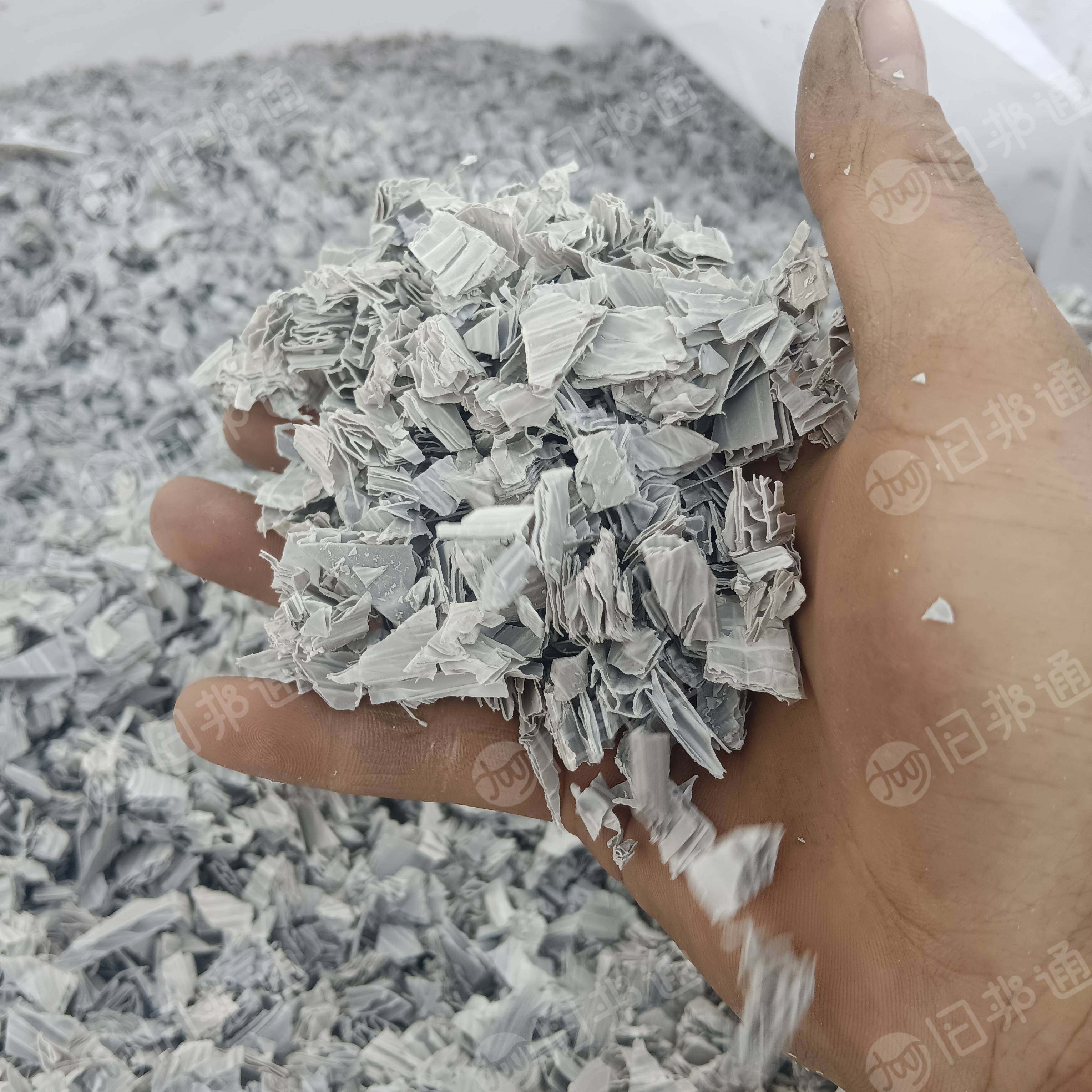出售灰色空心板粉碎料