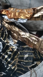 出售红酒瓶盖铝箔，含铝70左右