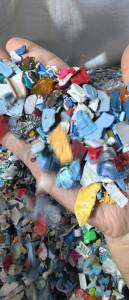 出售杂色PC破碎料，长期供应，也可以根据客户要求定制合作