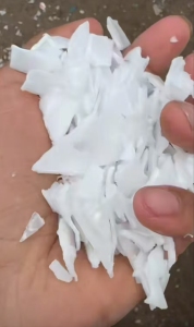 出售白色工程丙破碎料