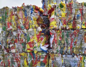 出售废旧水做PP编织袋毛料，无水无杂，现货几十吨