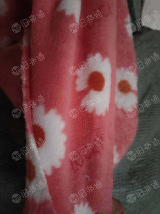 长期出售大白棉,大白开花料适合做土工布,家纺棉,针刺棉等量大,次大白,驼色都有