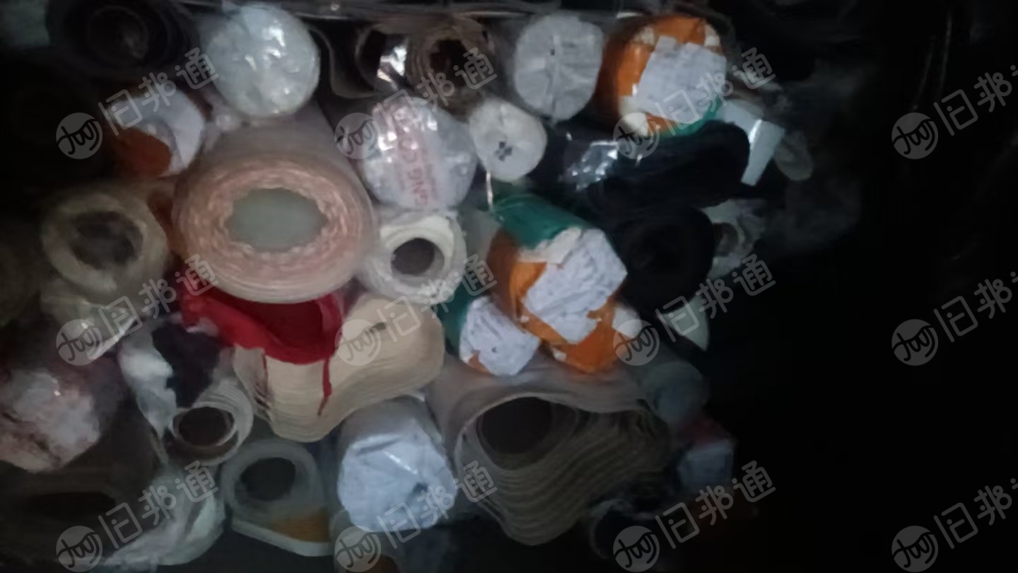 出售库存皮革，皮革卷材，皮革现货四五吨左右