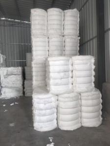 长期出售涤棉开花棉，有不同比例的涤纶和棉，现货20多吨，厂在山东聊城