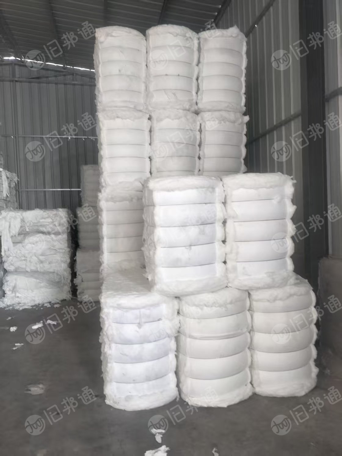 长期出售涤棉开花棉,有不同比例的涤纶和棉,现货20多吨,厂在山东聊城