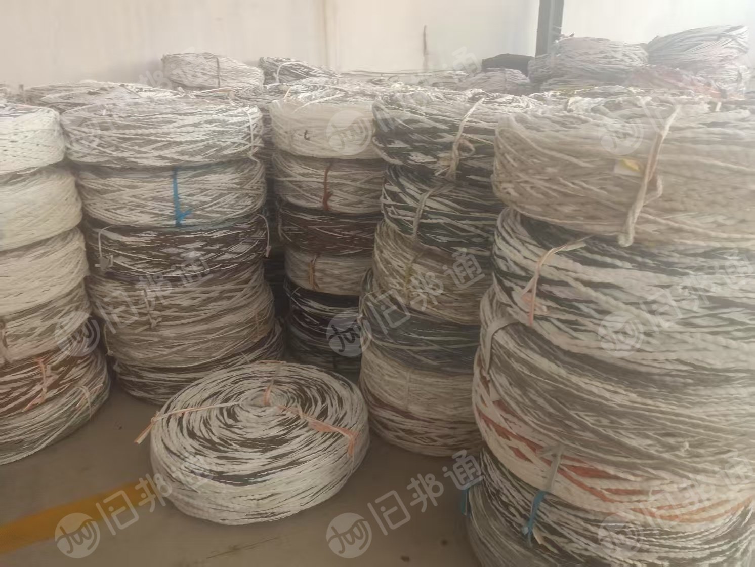 长期出售成品绳子，各可做隔离绳，捆绑绳，网边绳，大棚压模绳使用，月供几十吨