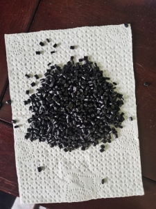 出售黑色吨包颗粒