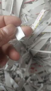 出售白卡纸废料,70%白卡,30%扑克牌边角料混合