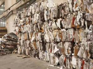 出售家具木纹纸，有卷筒和压包料