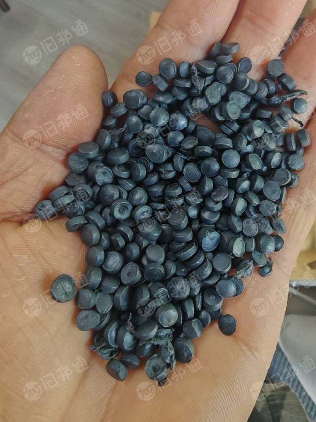 日本进口黑色PP,溶脂1,冲击20,不环保,有味道,现货60吨