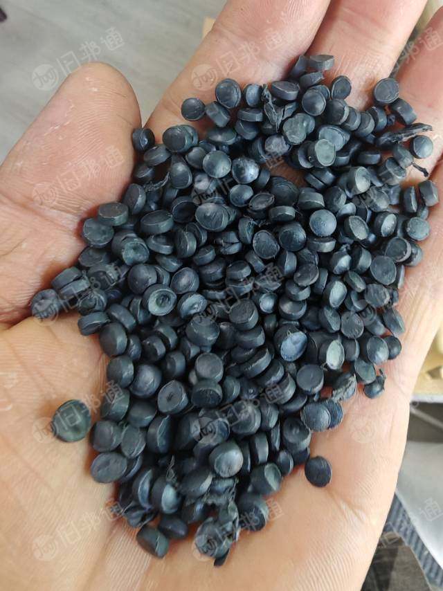 日本进口黑色PP,溶脂1,冲击20,不环保,有味道,现货60吨