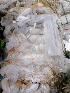 出售杂膜毛料 压包 外面一层是压包机铁锈,高低压混压