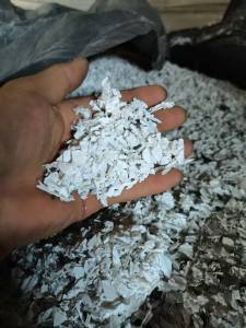 回收白色重钙中空板破碎料，毛料也可以