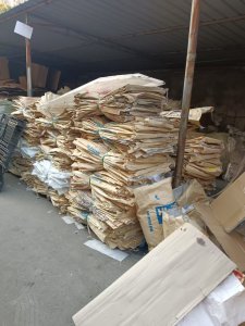 长期出售二手牛皮纸塑袋，装塑料颗粒下来的