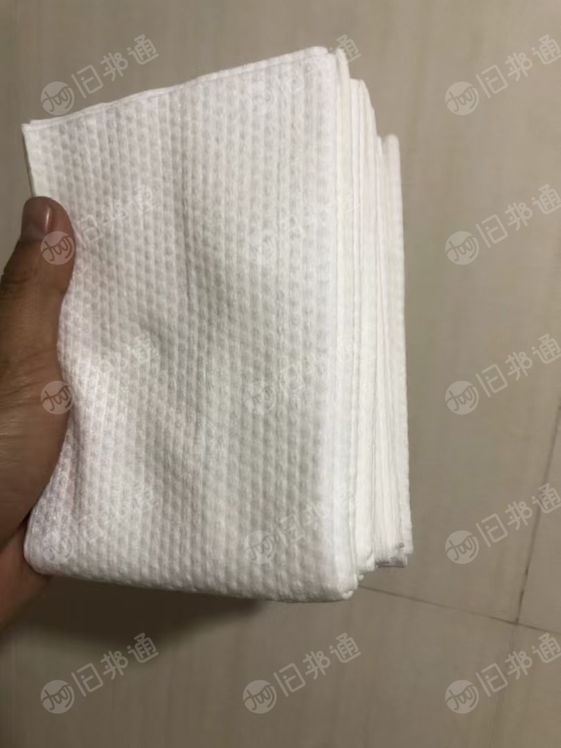 出售无纺布边角料,有木棉材质和涤纶棉材质,月供5吨左右,货在吉林长春