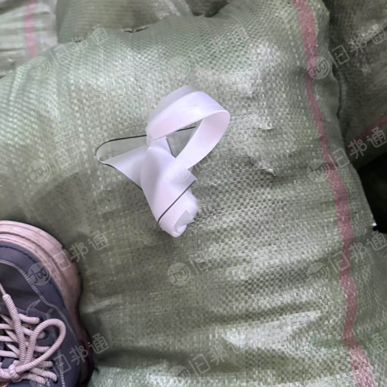 长期出售OPP膜废料，花色和白膜都有