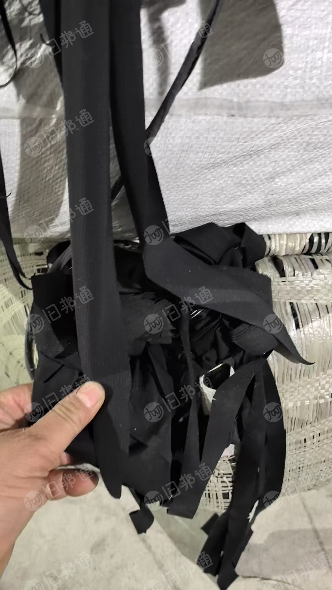 长期出售锦纶废布,尼龙边角料,速干裤泳装,泳装废布,现货18吨左右
