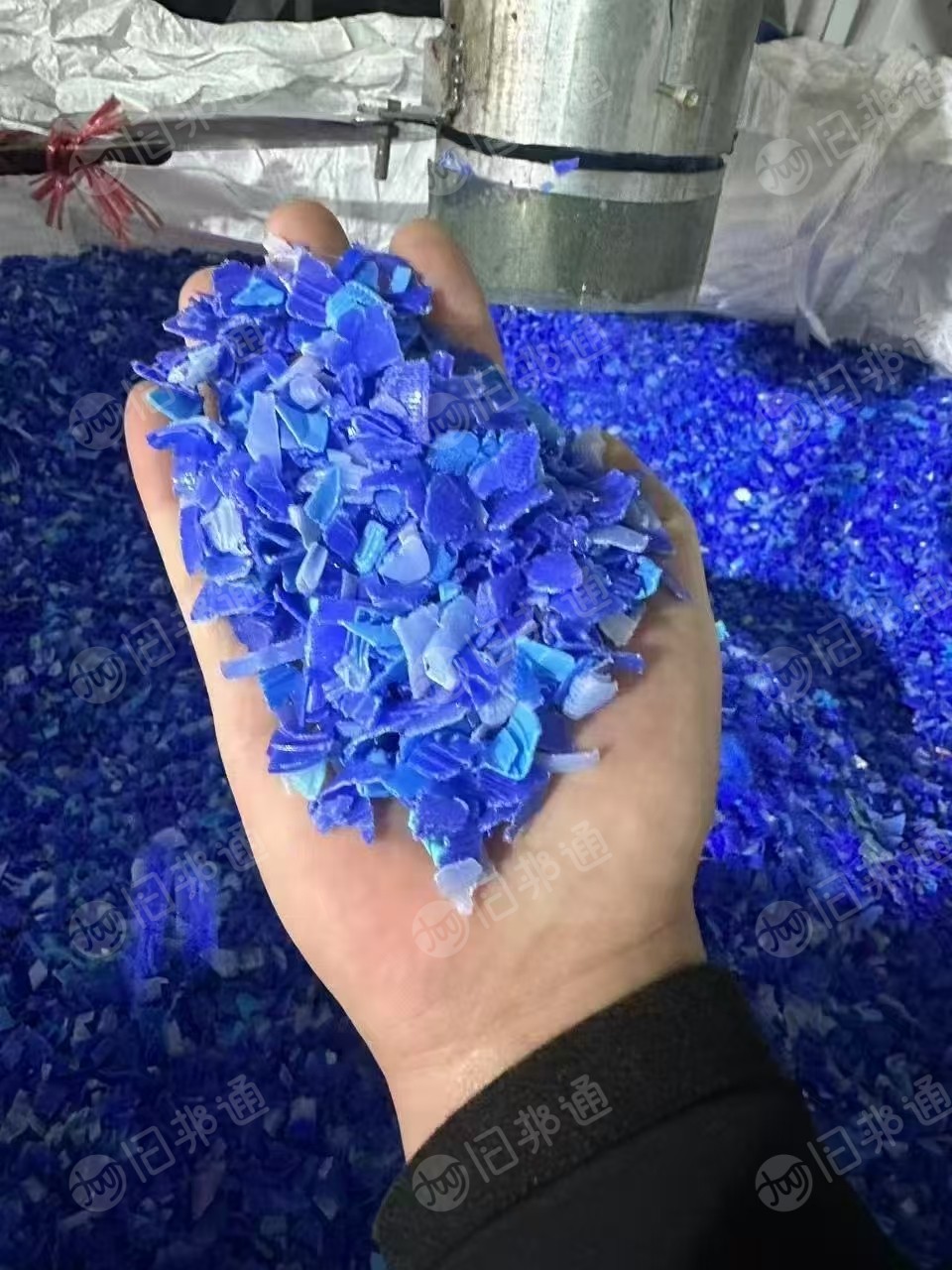 出售各种颜色的低压注塑破碎料，月供600吨