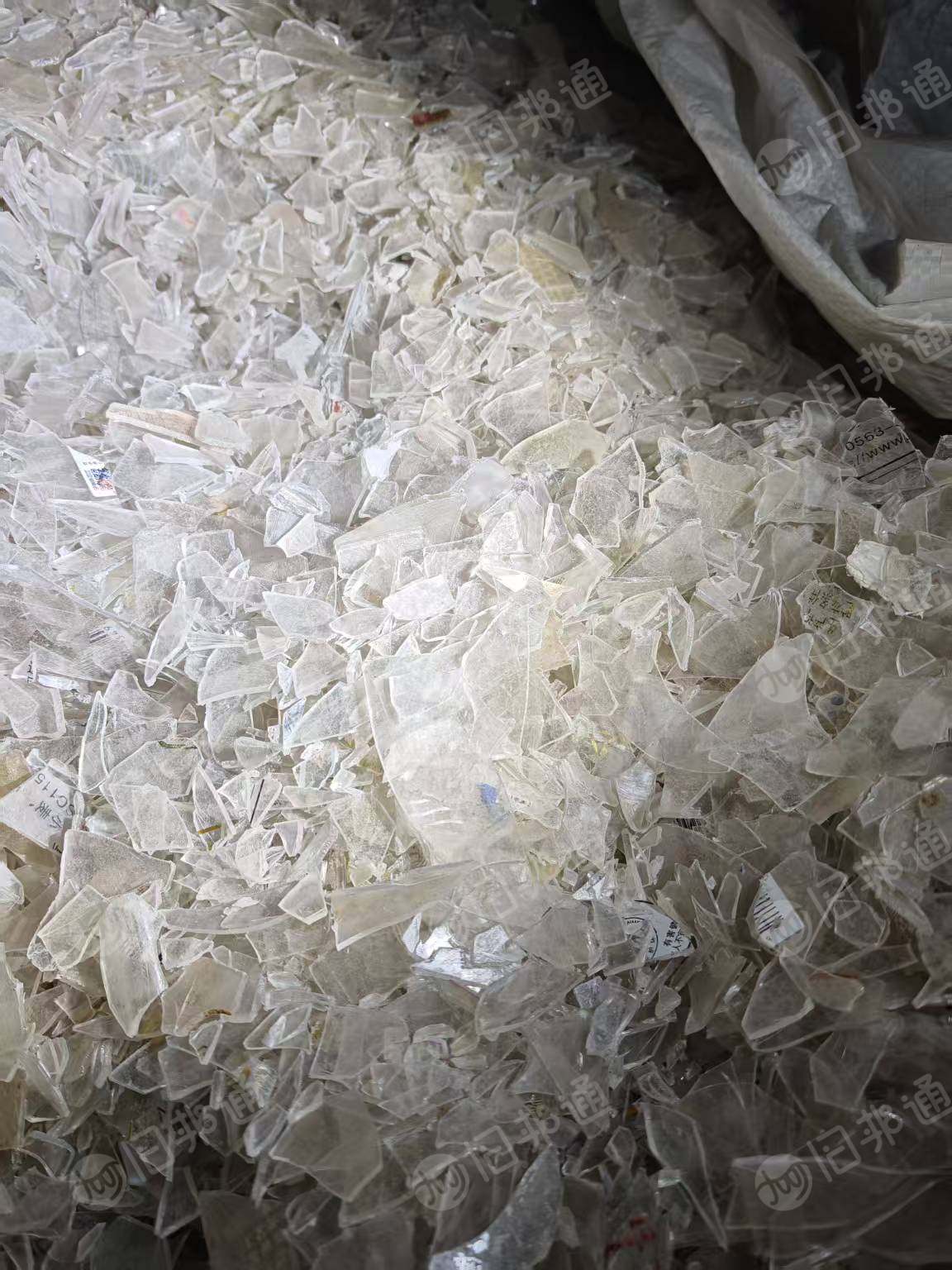 出售PET酒盒破碎料