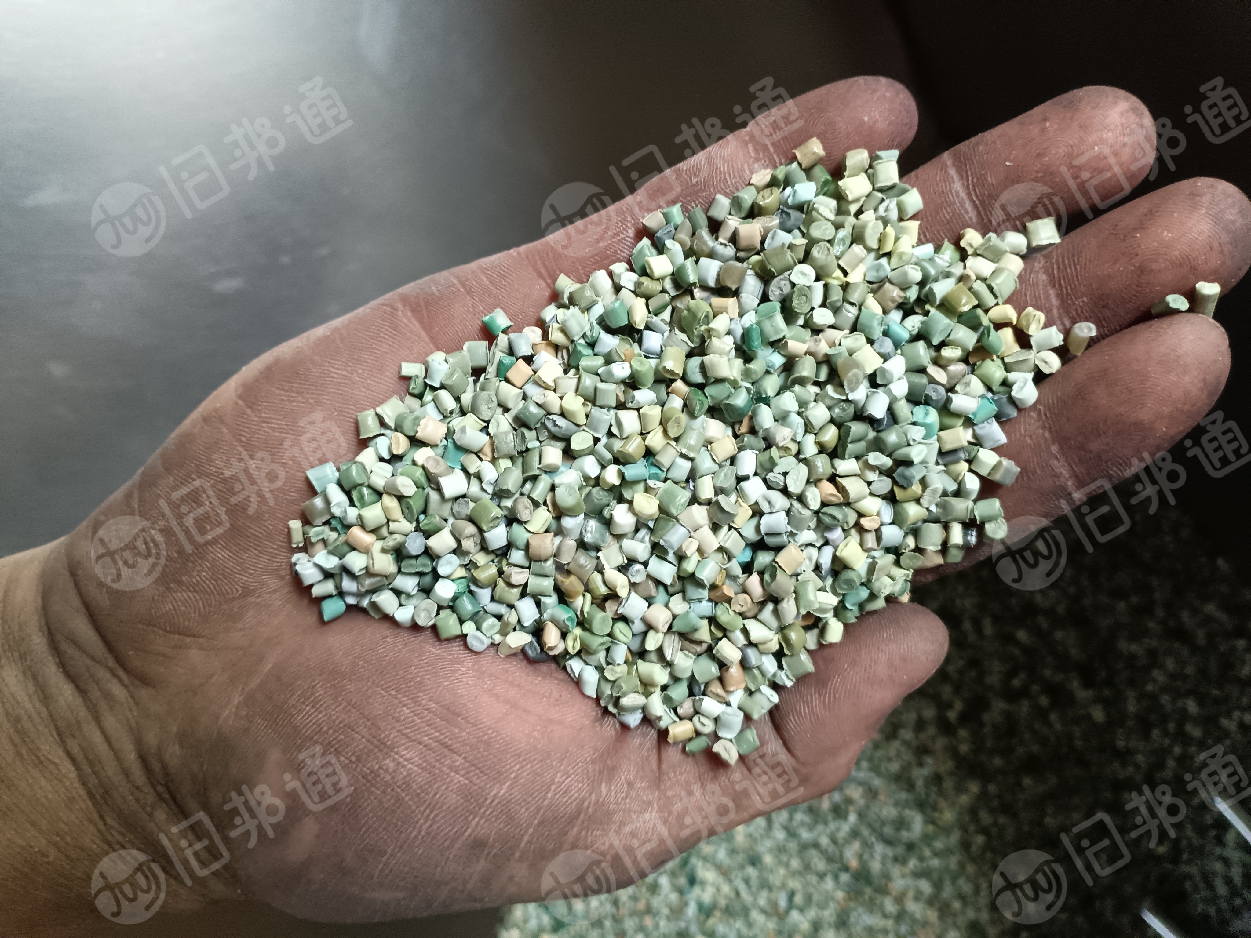 大量出售PP颗粒 ,PP膜颗粒,彩印厂丙膜做的 现货量200吨