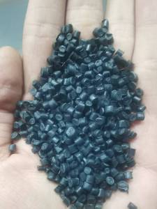 出售尼龙布脚颗粒，溶脂73，月供100吨