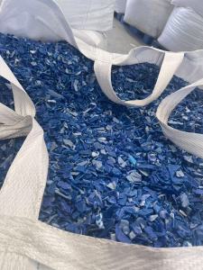 出售各种低压破碎料，大蓝桶，小蓝桶，吨桶，月供150吨