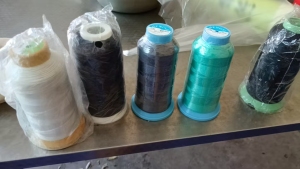 出售缝纫线,现货一两吨
