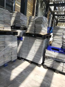 出售pp空心板毛料，全部都是灰白色，需要压包也可以