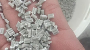 长期出售吨包大白颗粒，过80目