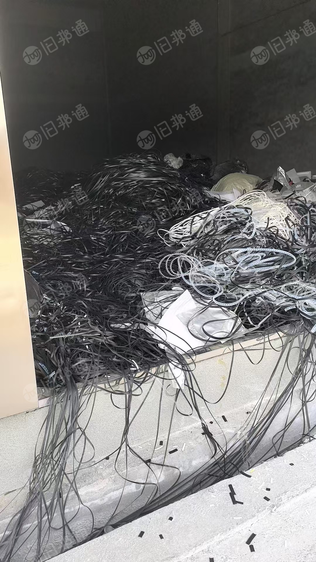 长期出售合金电子盘废料,电子载带废料