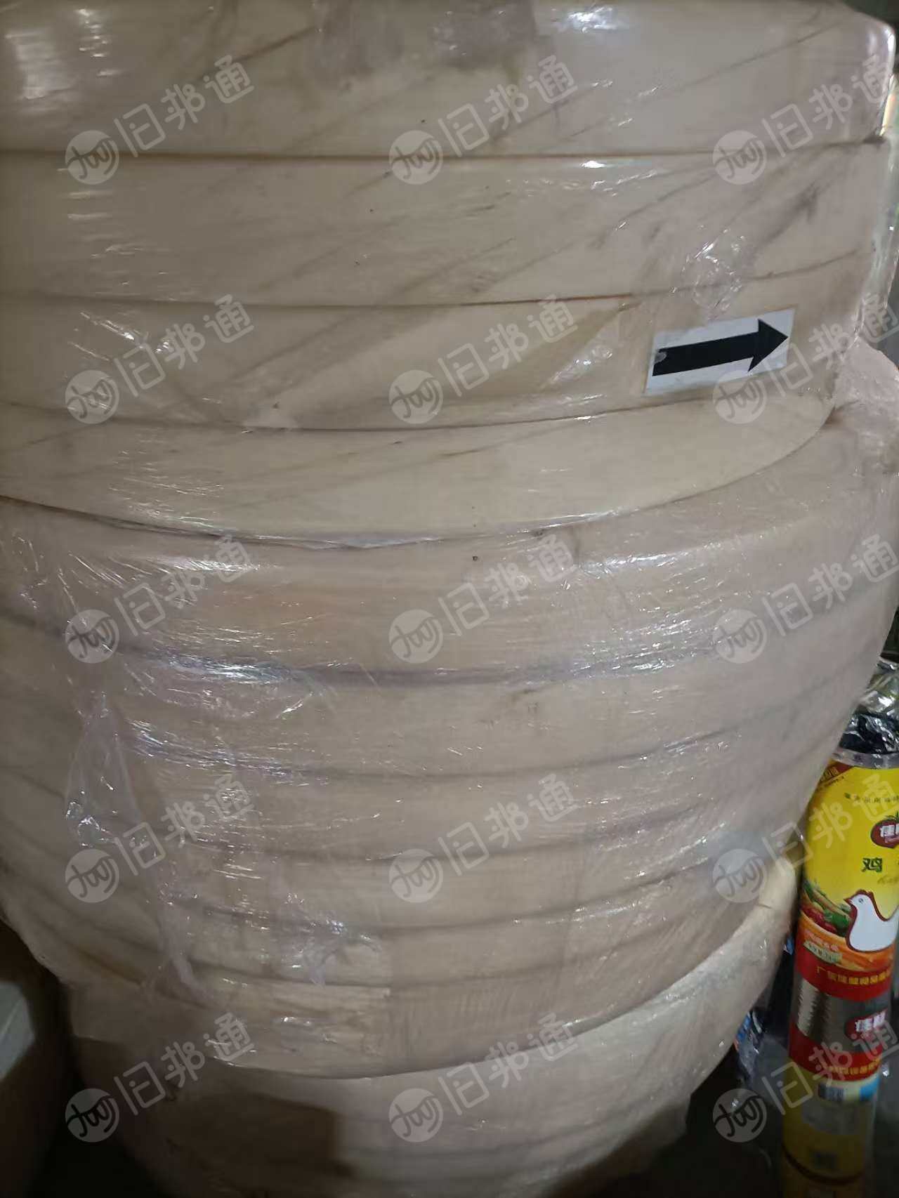 出售一批PET无纺布卷材，现货6-7吨， 宽度7公分左右。厂在广东汕头