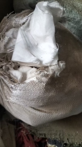 长期出售PP无纺布边角料,服装厂下来的纯聚丙废布,现货10多吨,货在河北唐山