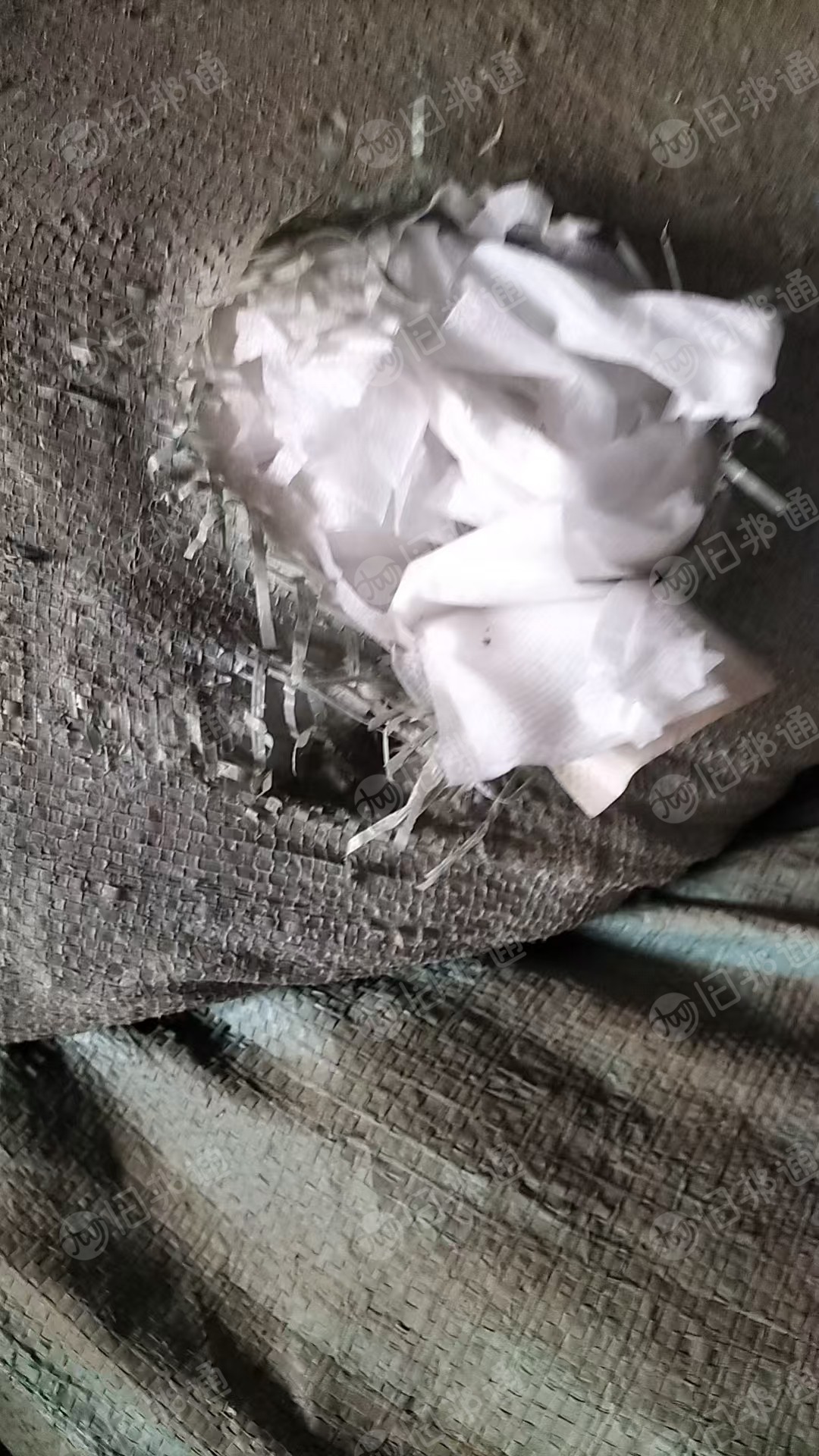长期出售PP无纺布边角料,服装厂下来的纯聚丙废布,现货10多吨,货在河北唐山