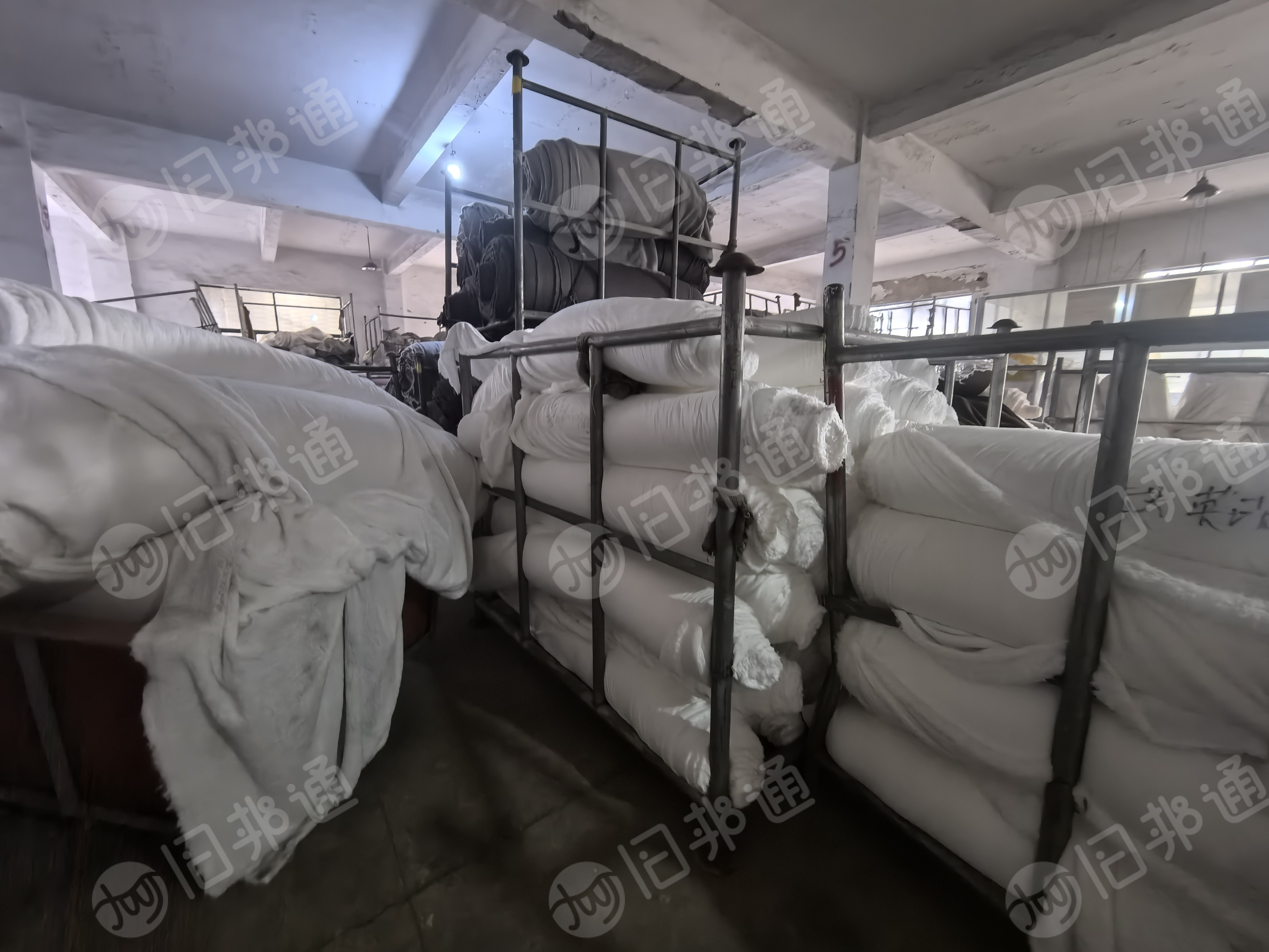 长期出售库存布,库存大小卷布,单面绒布,双面绒布,二等品布,月供20吨左右