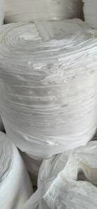 出售pe电池膜油边料，月供300吨