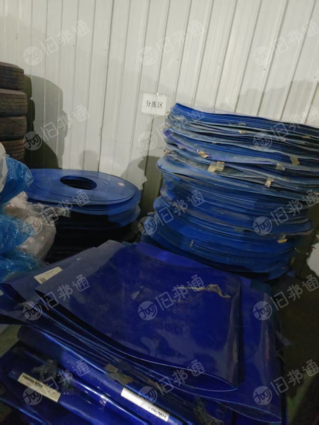 长期出售pe钢卷皮废料，漂沉都有，圆的浮水，长条的沉水